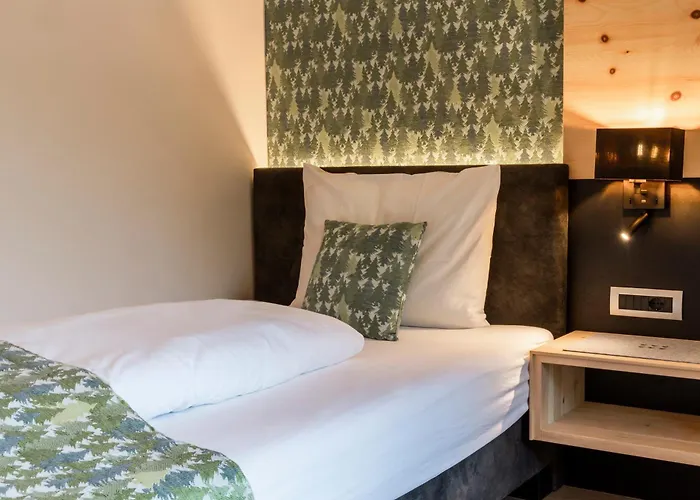 Cityhotel Goldener Adler B&B